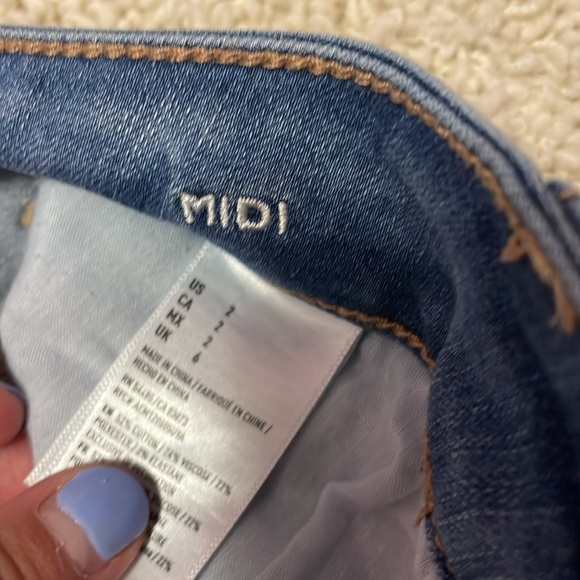 Bundle of 2 American Eagle Midi Shorts in Size 2 - Picture 5 of 5